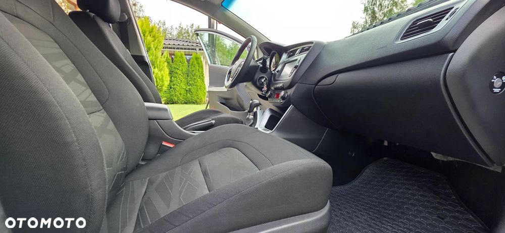 Kia Ceed 1.6 CRDi L Business Line - 27