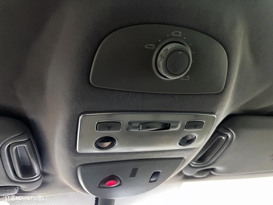 Renault Grand Espace 2.0 dCi FAmily 7L - 17