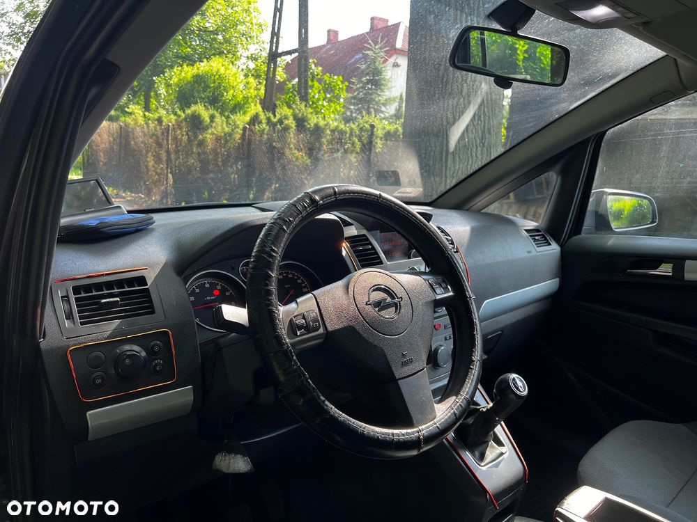Opel Zafira 1.6 Enjoy - 14
