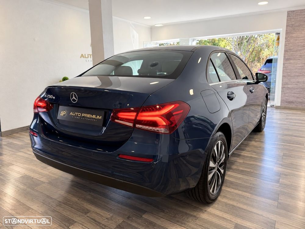 Mercedes-Benz A 250 Limousine e Style Plus - 8