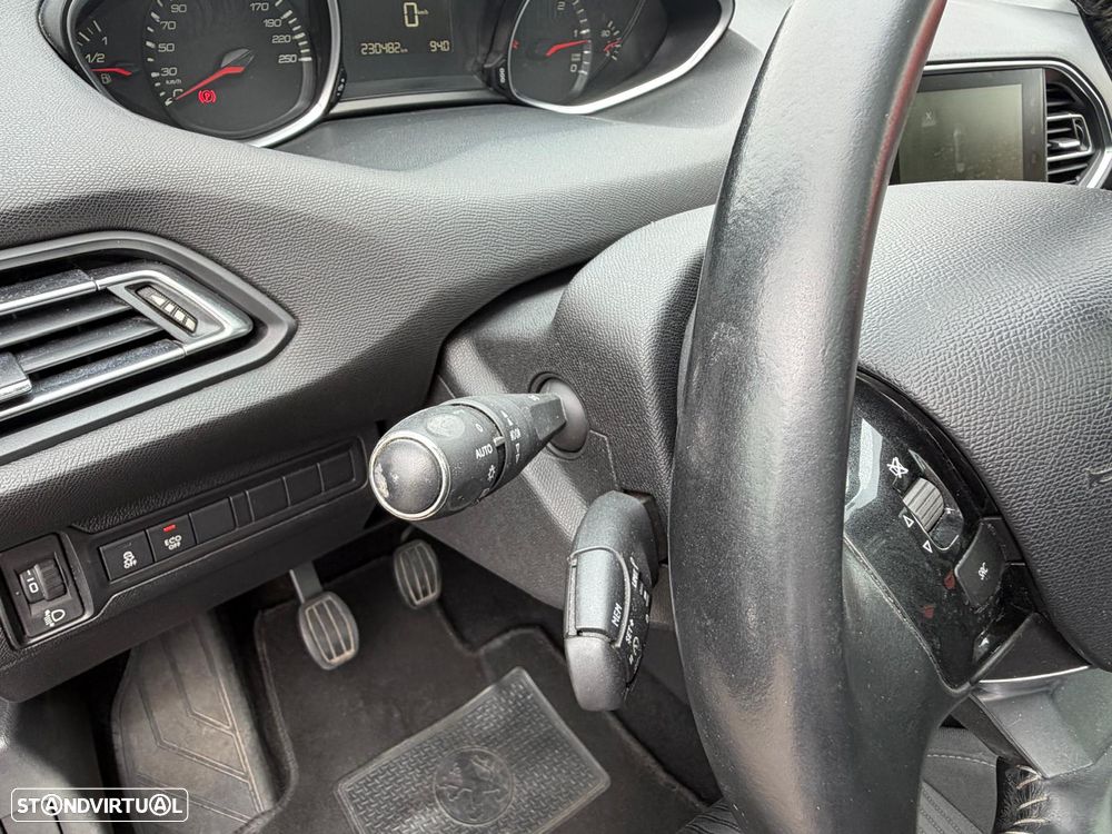 Peugeot 308 SW 1.6 BlueHDi Active - 37