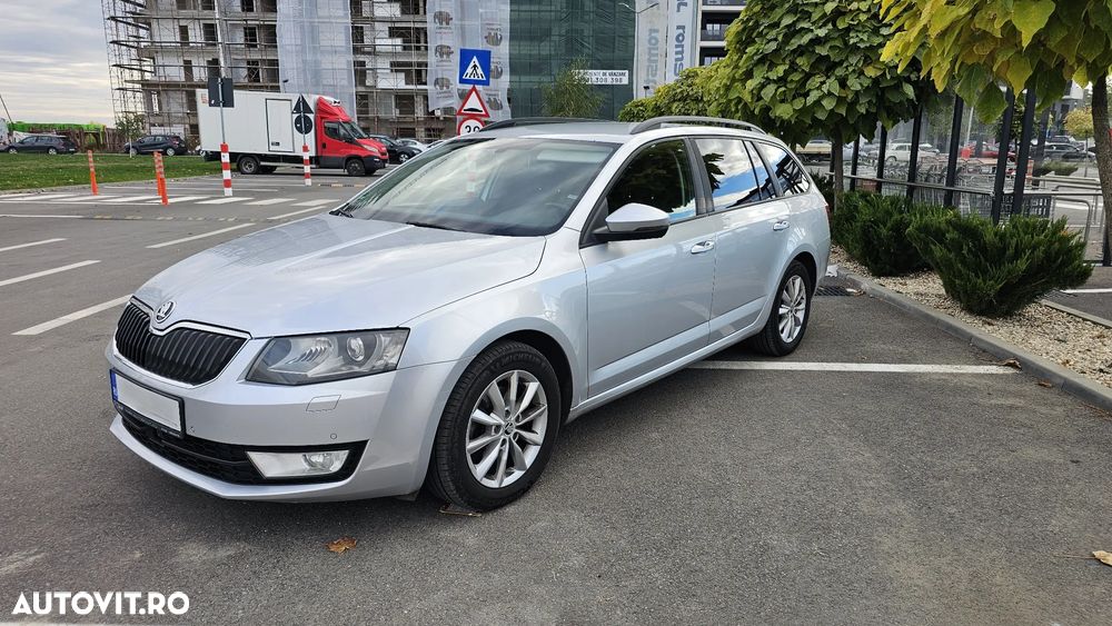 Skoda Octavia 2.0 TDI DSG Style - 1