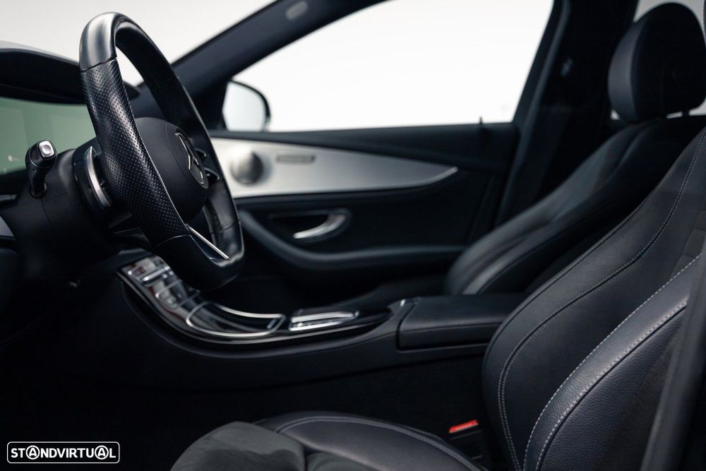 Mercedes-Benz E 300 e AMG Line - 18