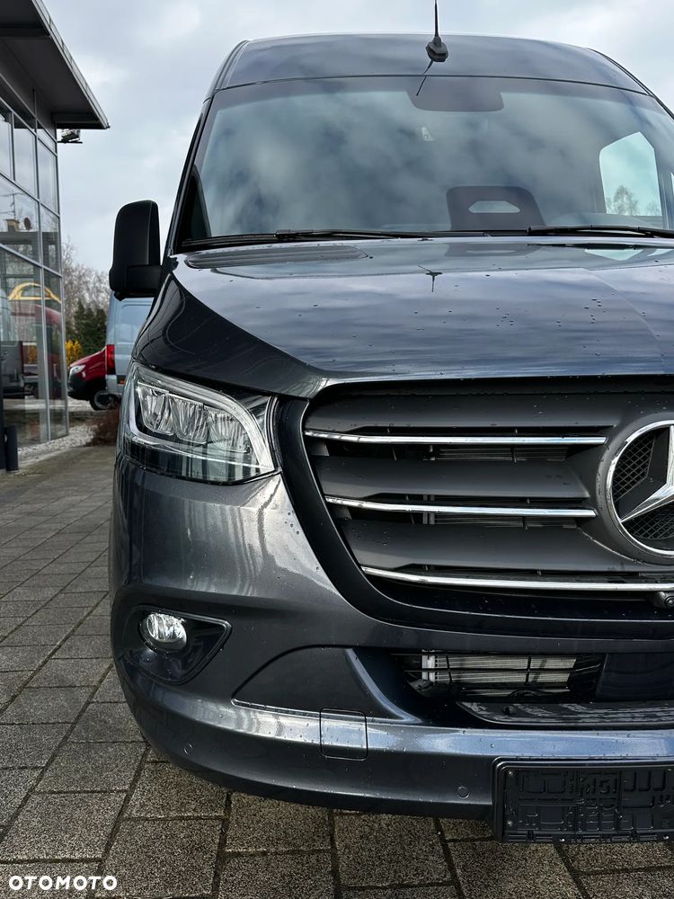 Mercedes-Benz Sprinter 319 CDI Furgon 3665 mm L2H2 - 11