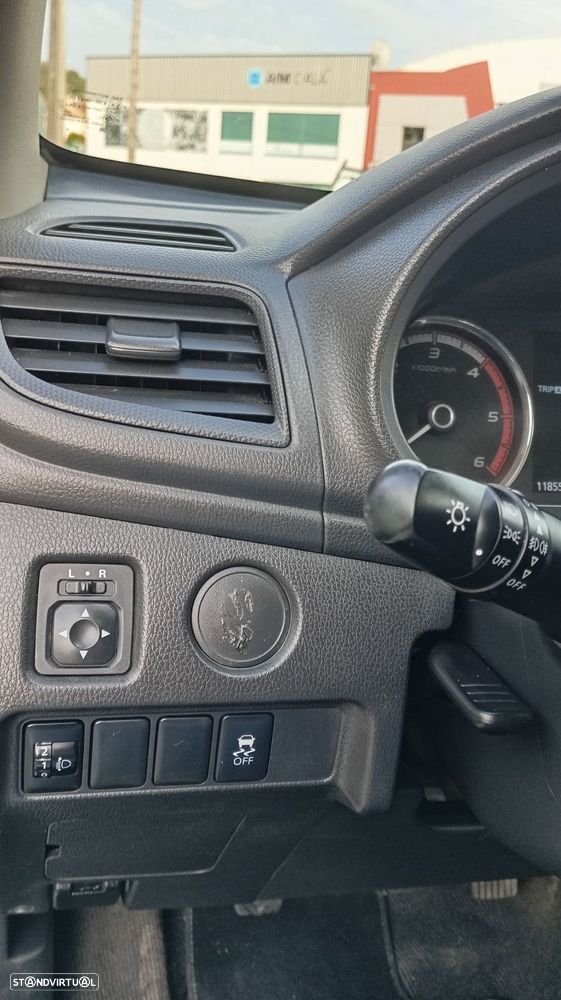 Mitsubishi L200 2.3 DI-D CD Invite 4WD - 16