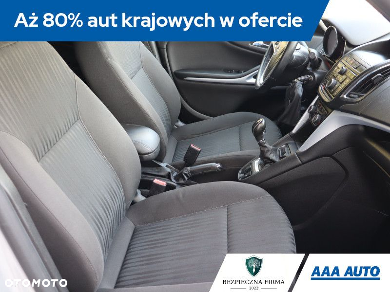 Opel Zafira - 10