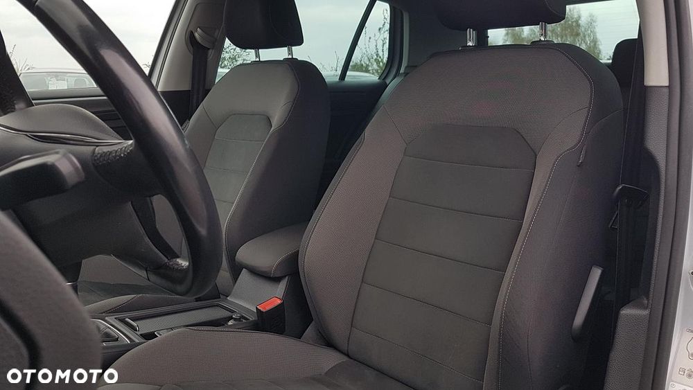 Volkswagen Golf 1.6 TDI BMT Comfortline - 21