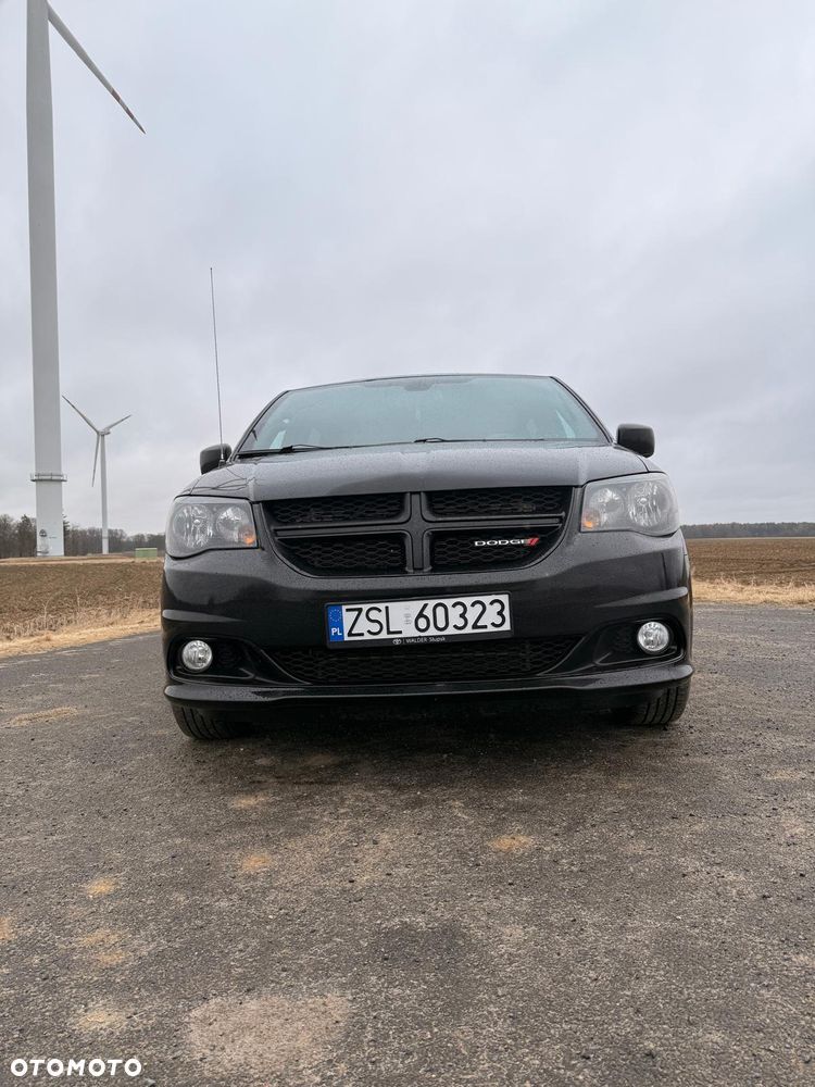Dodge Grand Caravan 3.6 R/T - 7
