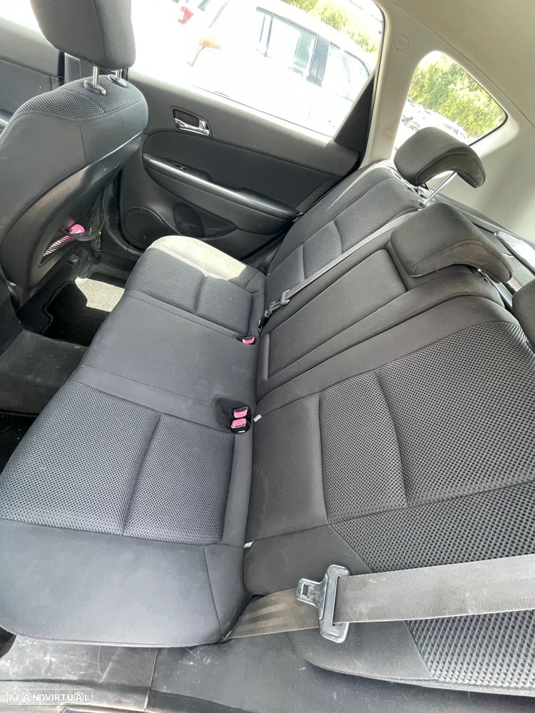 Hyundai i30 CW 1.6 CRDi Comfort - 18