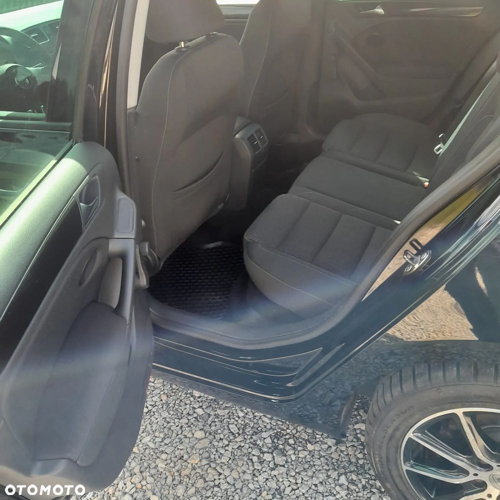 Volkswagen Golf - 9