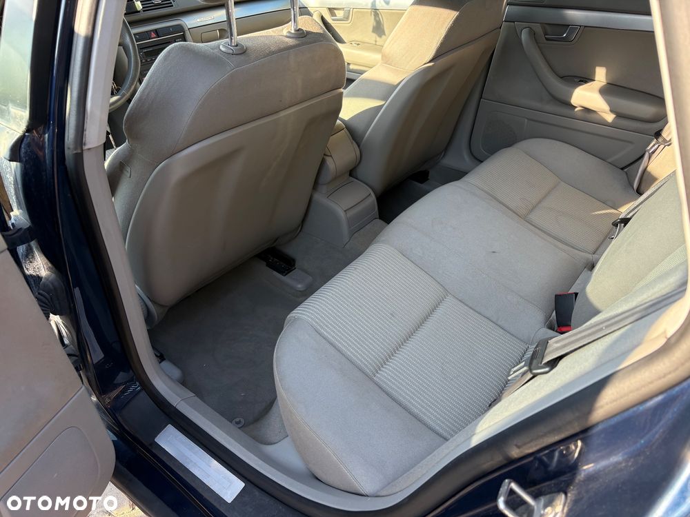 Audi A4 Limousine 3.0 TDI DPF quattro - 11