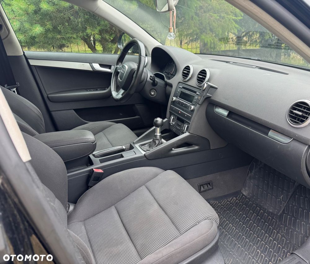 Audi A3 Sportback 2.0 TDI DPF Ambition - 10