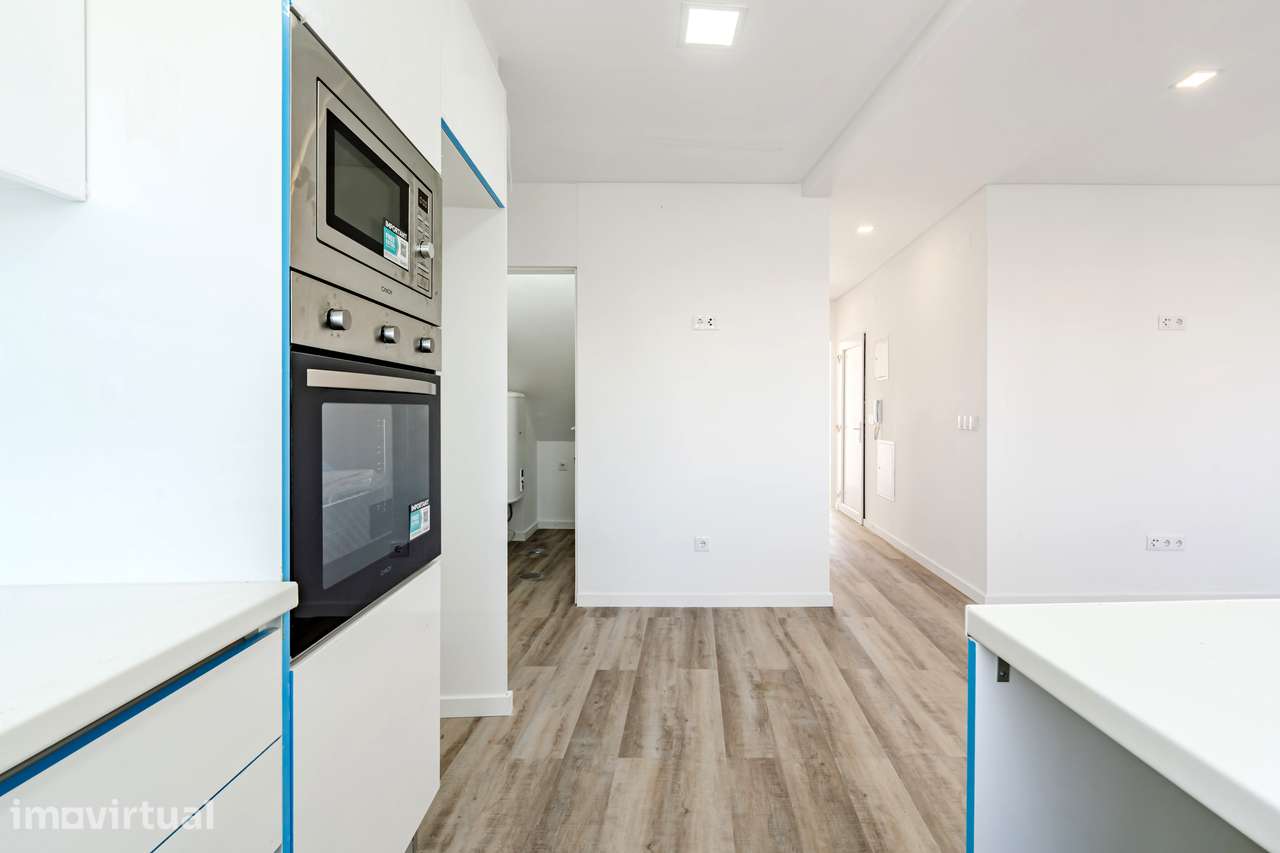 Apartamento T2 - Renovado- Vista Rio - Grande imagem: 2/12