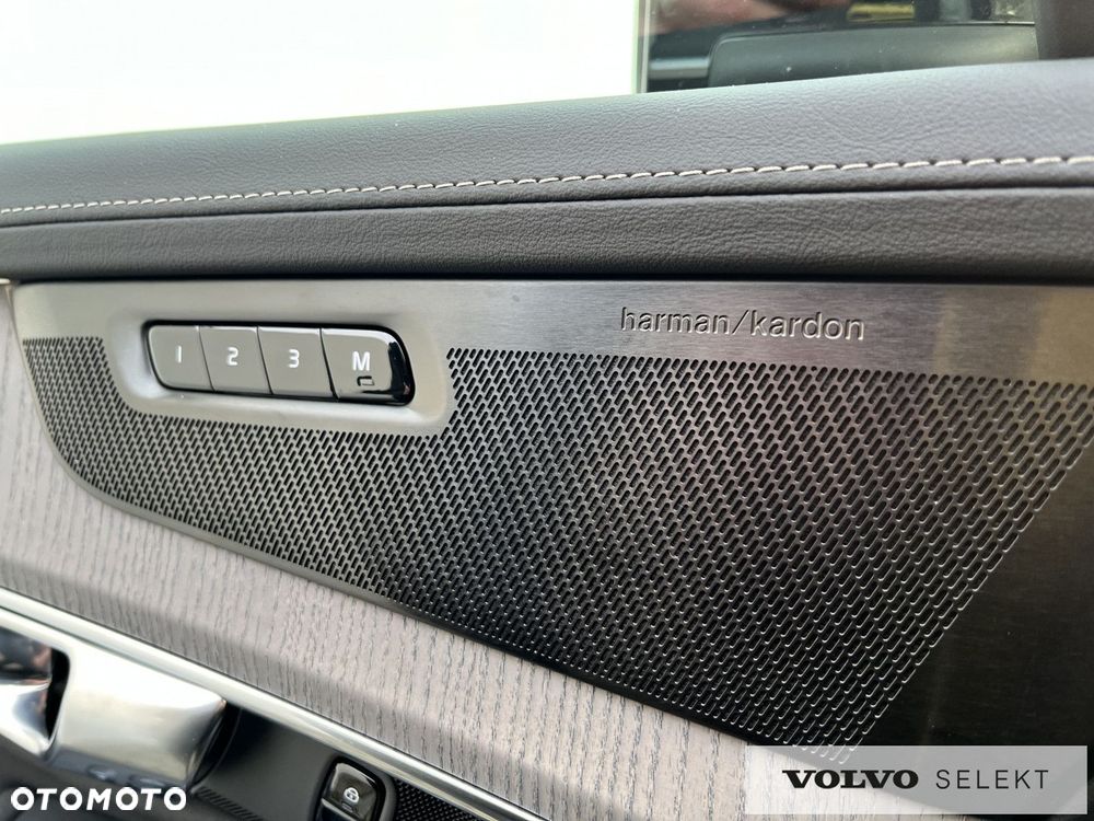 Volvo XC 90 - 21