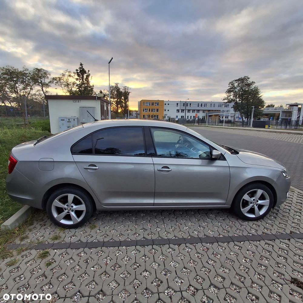 Skoda RAPID 1.2 TSI Ambition - 4