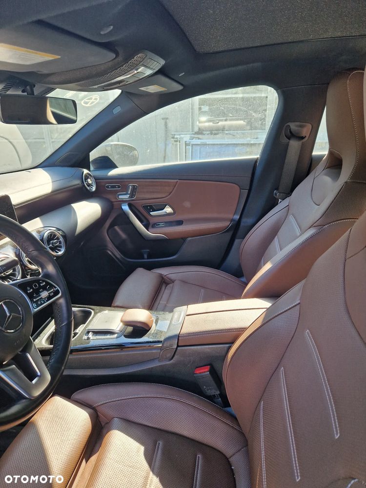 Mercedes-Benz CLA 250 4Matic 7G-DCT AMG Line - 6