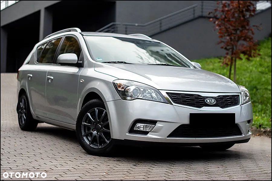 Kia Ceed - 1