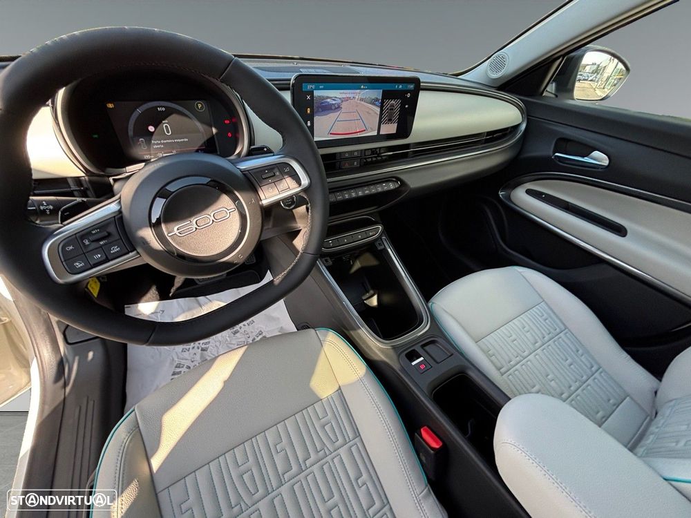 Fiat 600 1.2 Hybrid La Prima - 11