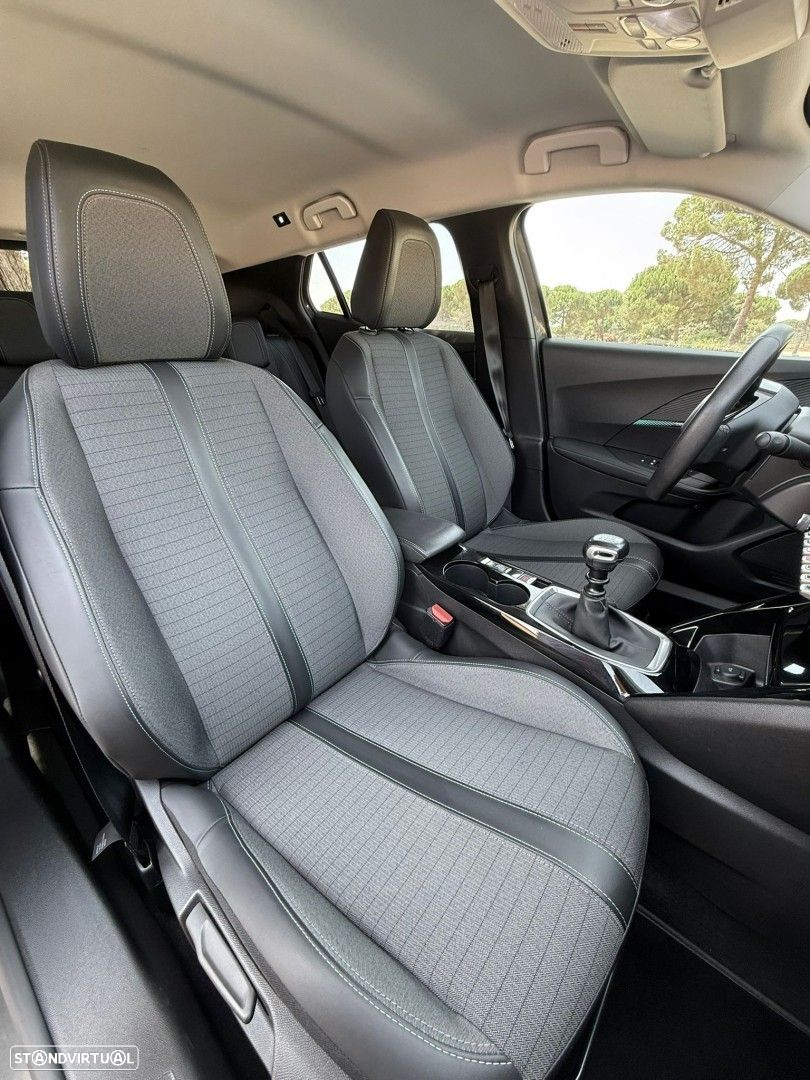 Peugeot 2008 1.5 BlueHDi Allure Pack - 32
