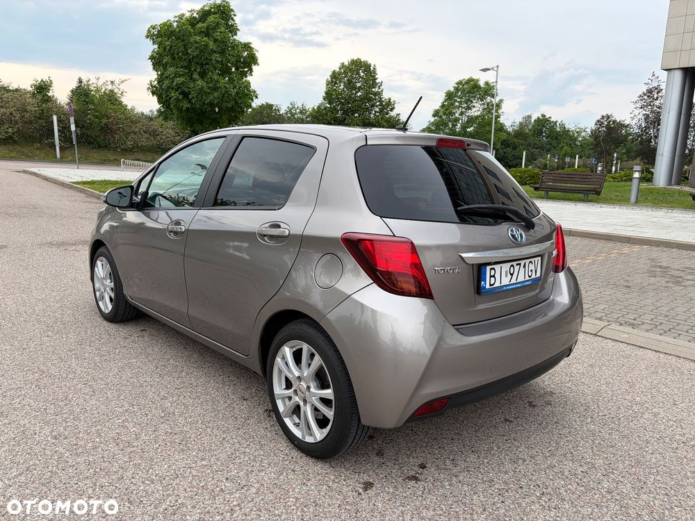 Toyota Yaris - 4