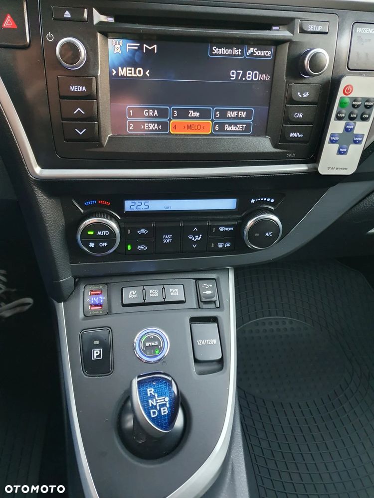 Toyota Auris 1.8 HSD Sol - 15
