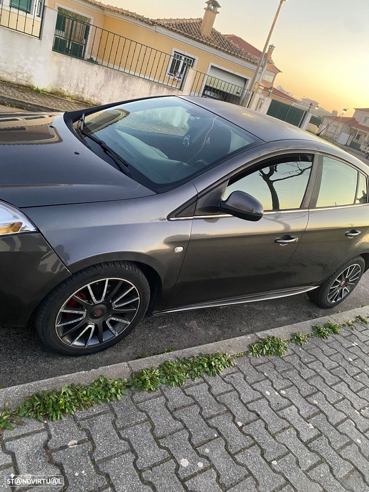 Fiat Bravo 1.6 M-Jet Sport - 2