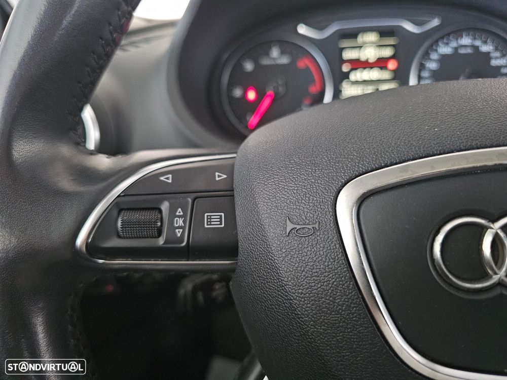 Audi A3 Sportback 1.6 TDI Attraction Ultra - 15