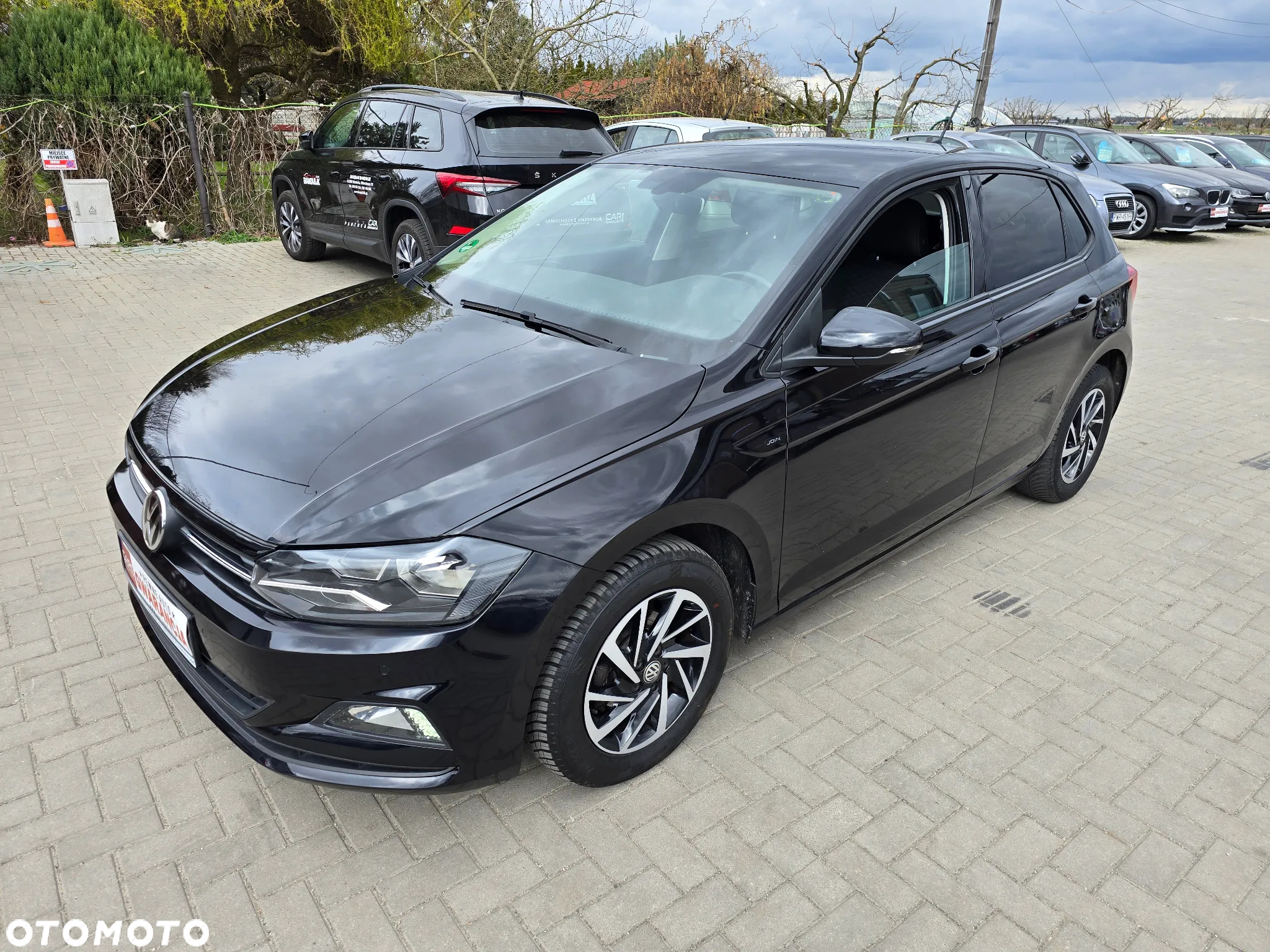 Volkswagen Polo - 2