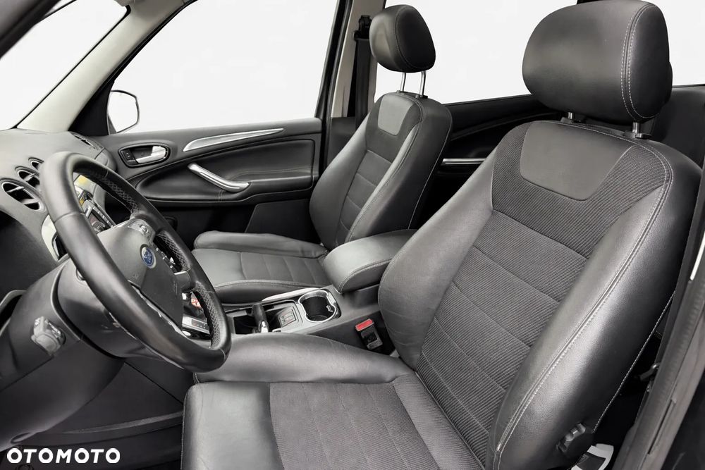 Ford Galaxy 2.0 TDCi DPF Titanium - 16