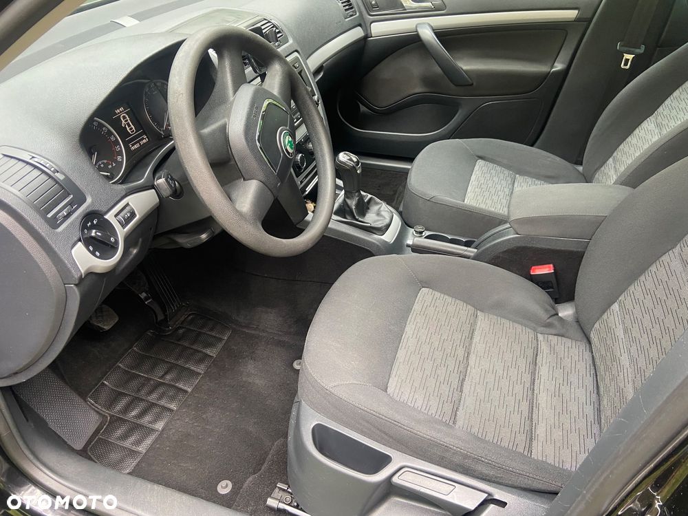 Skoda Octavia 2.0 TDI Ambiente - 11