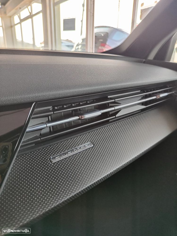 Audi RS3 Sportback 2.5 TFSI quattro S tronic - 44