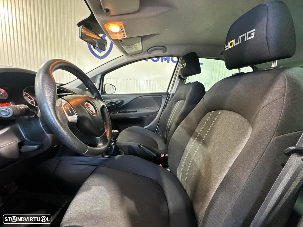 Fiat Punto 1.2 Lounge Start&Stop - 8