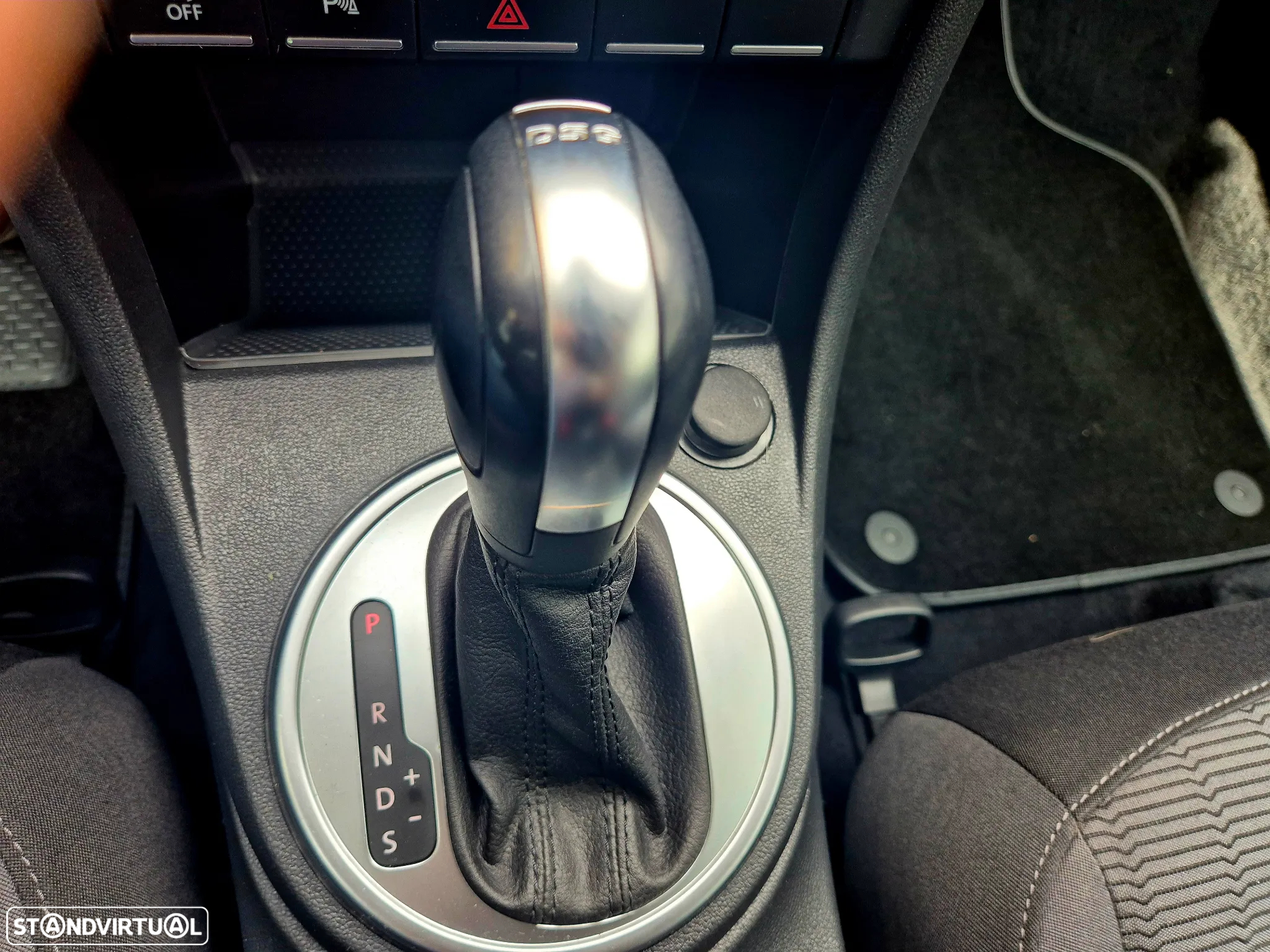 VW New Beetle Cabriolet 1.2 TSI Design DSG - 45