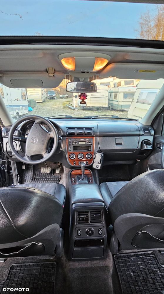 Mercedes-Benz ML - 8