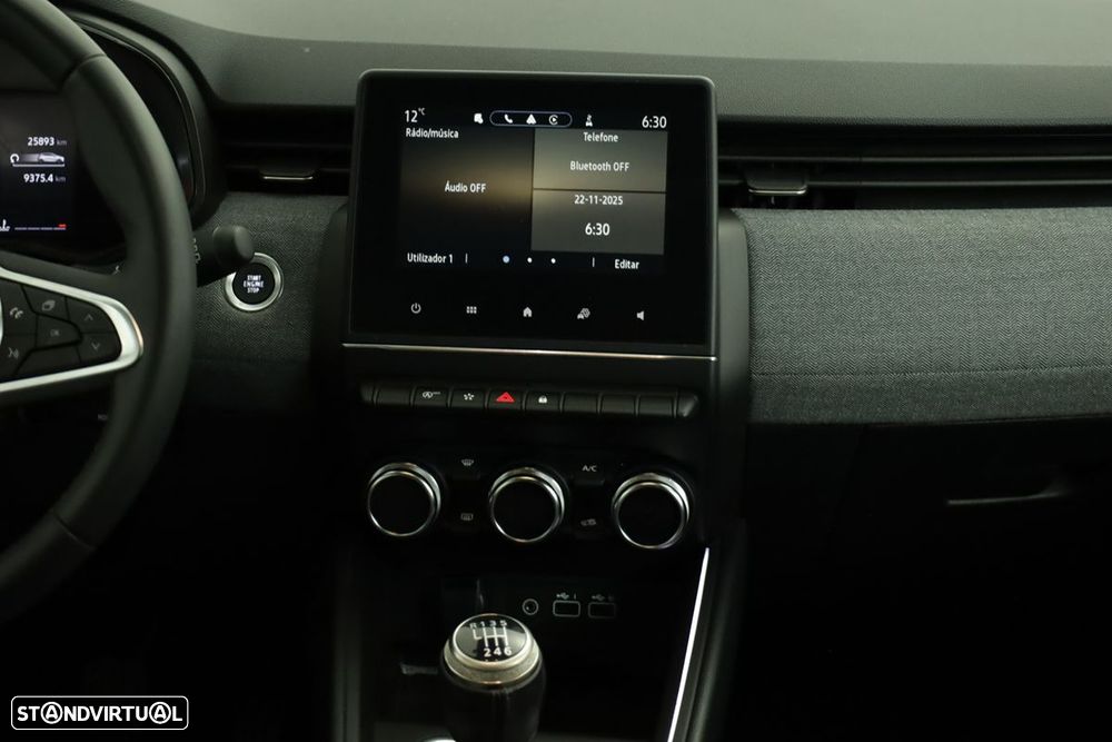 Renault Clio 1.0 TCe Techno Bi-Fuel - 9