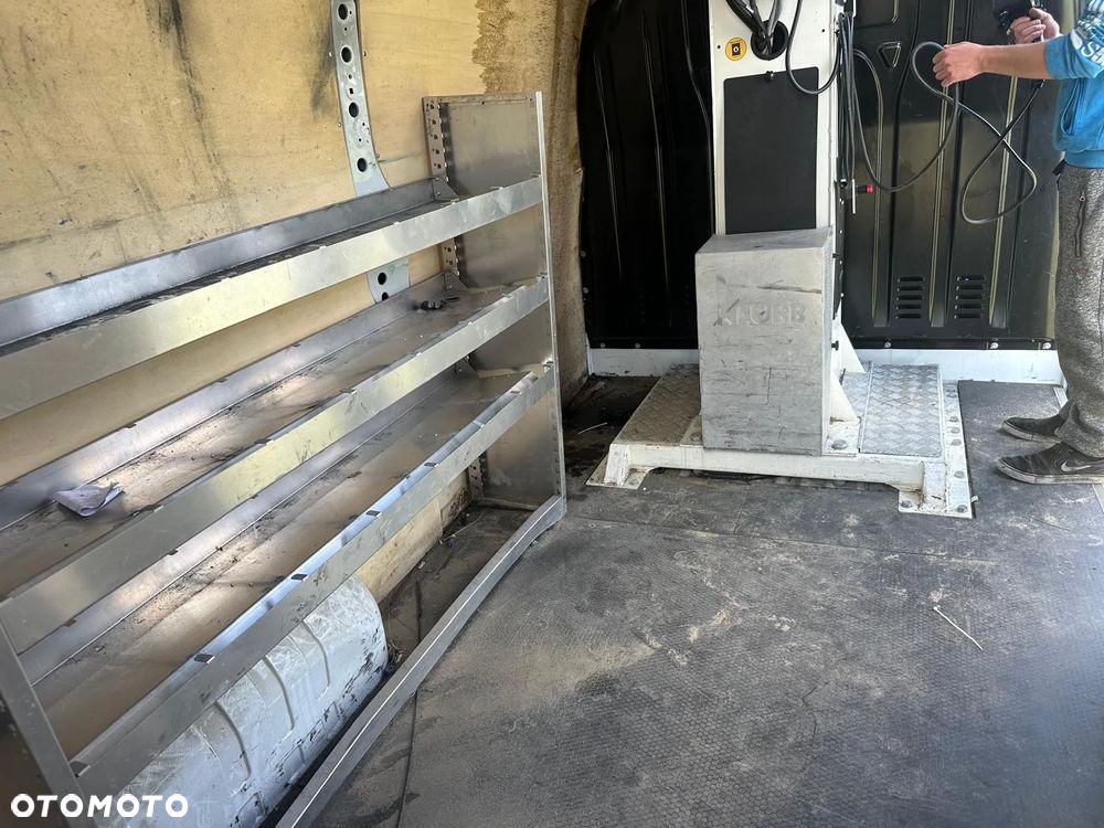 Renault MASTER PODNOŚNIK KOSZOWY - 30