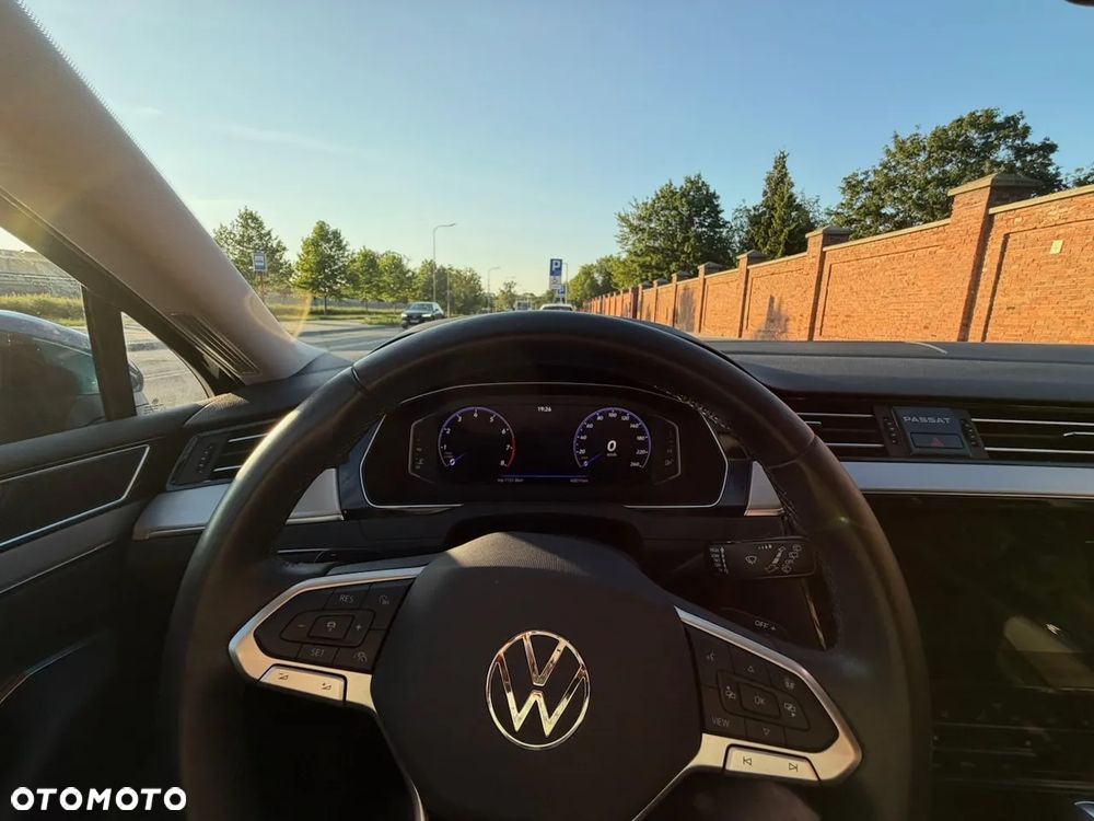 Volkswagen Passat Variant 1.5 TSI EVO Elegance DSG - 13