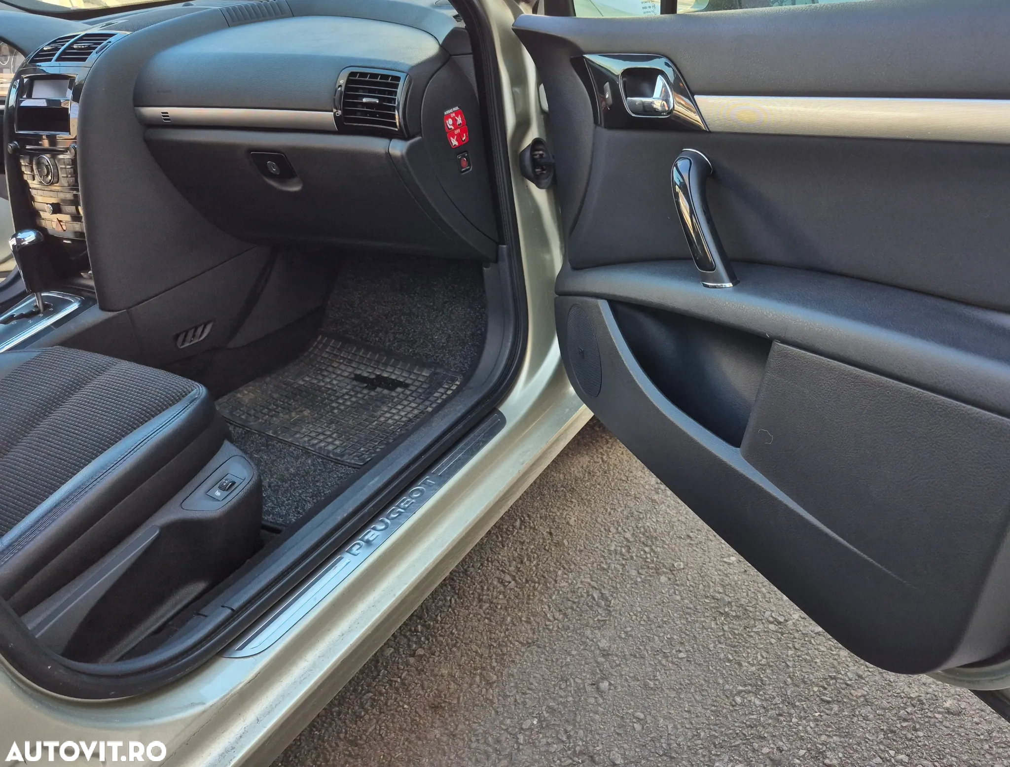 Peugeot 407 SW HDi 135 Automatik JBL - 34
