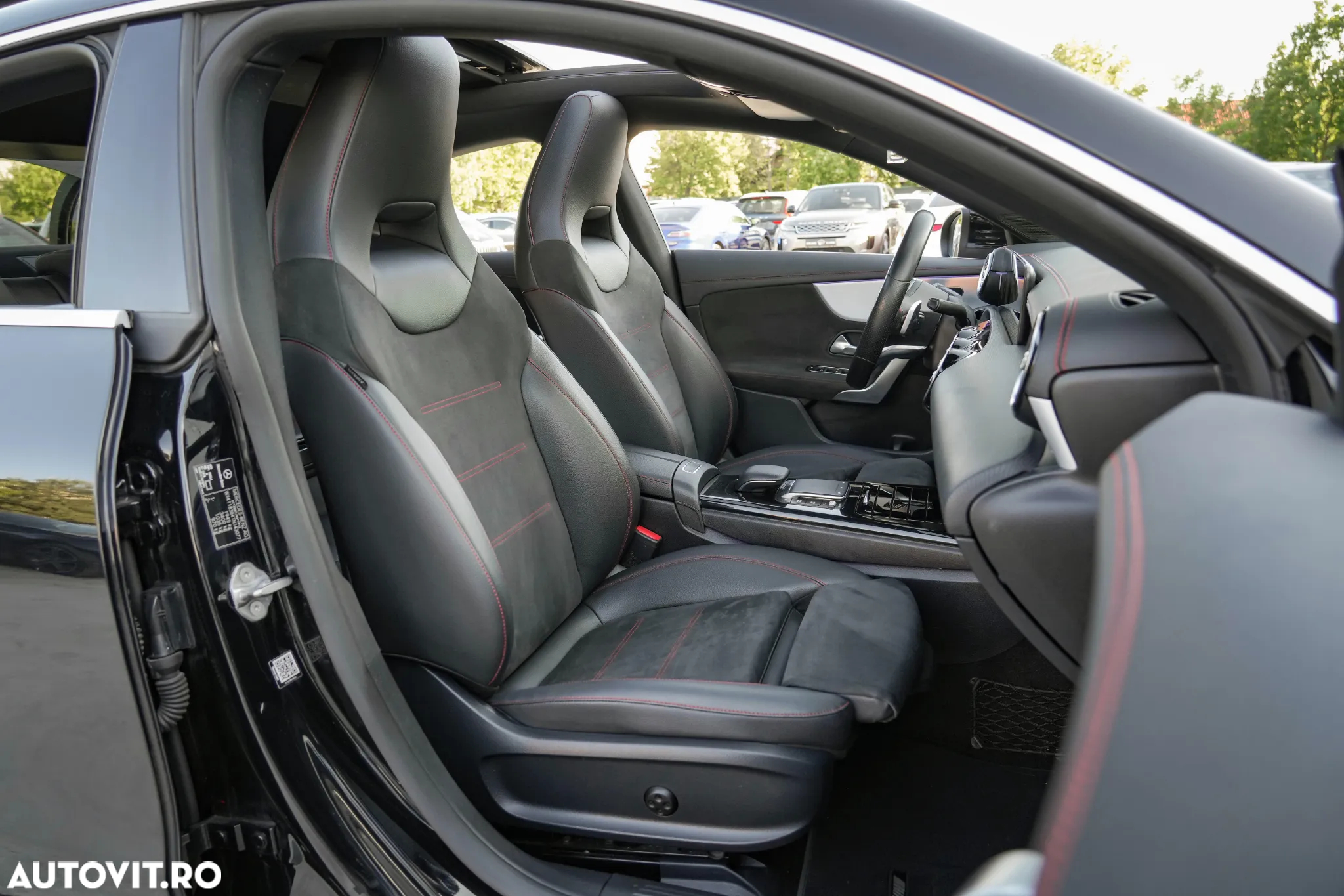 Mercedes-Benz CLA 180 7G-DCT AMG Line - 14