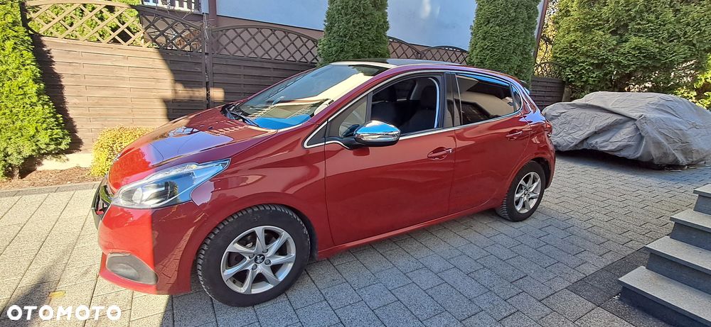Peugeot 208 1.6 BlueHDi Allure S&S - 3