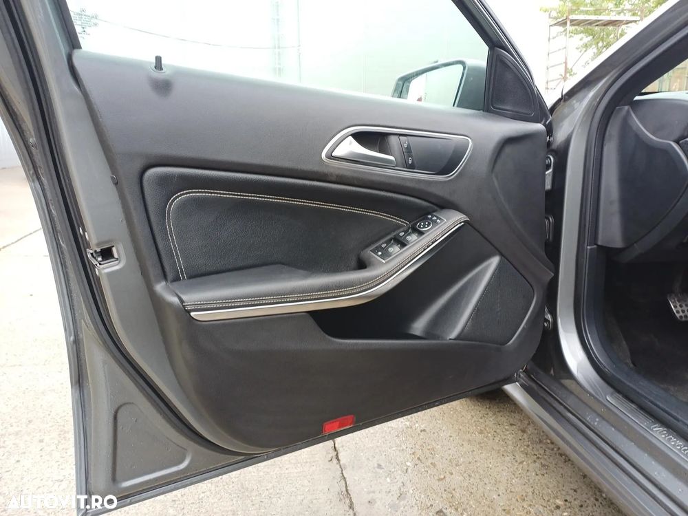 Mercedes-Benz A 180 d 7G-DCT Urban - 9