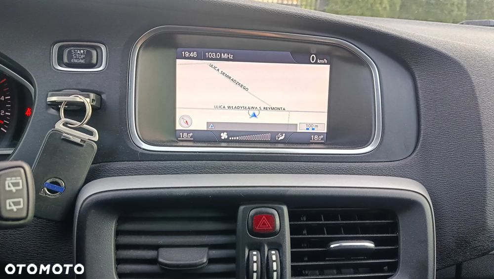 Volvo V40 - 12