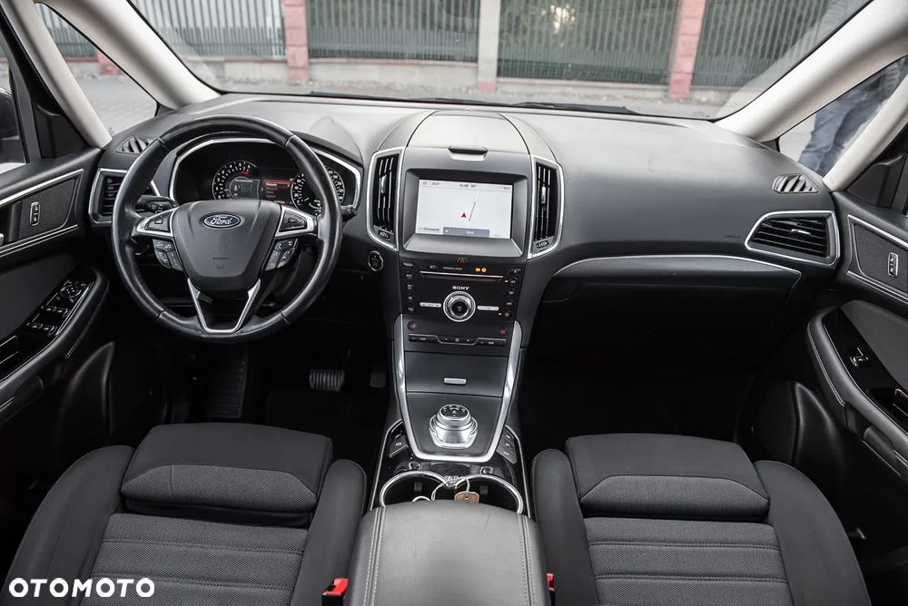 Ford Galaxy 2.0 EcoBlue S&S TITANIUM - 31