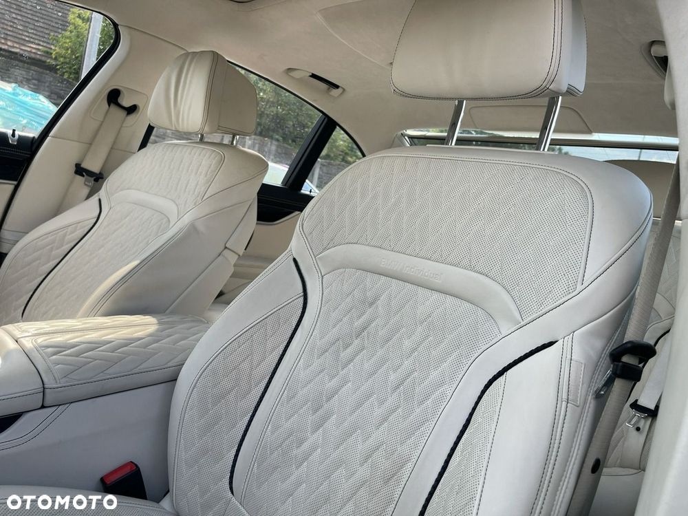 BMW Seria 7 750Li xDrive sport - 16