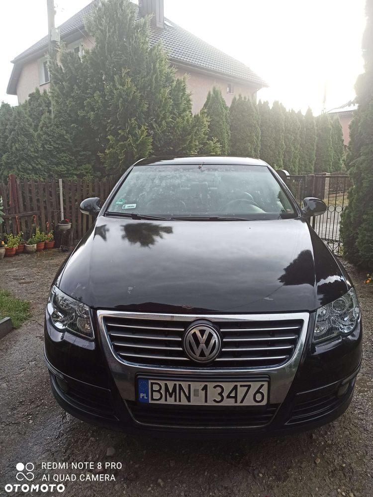 Volkswagen Passat - 2