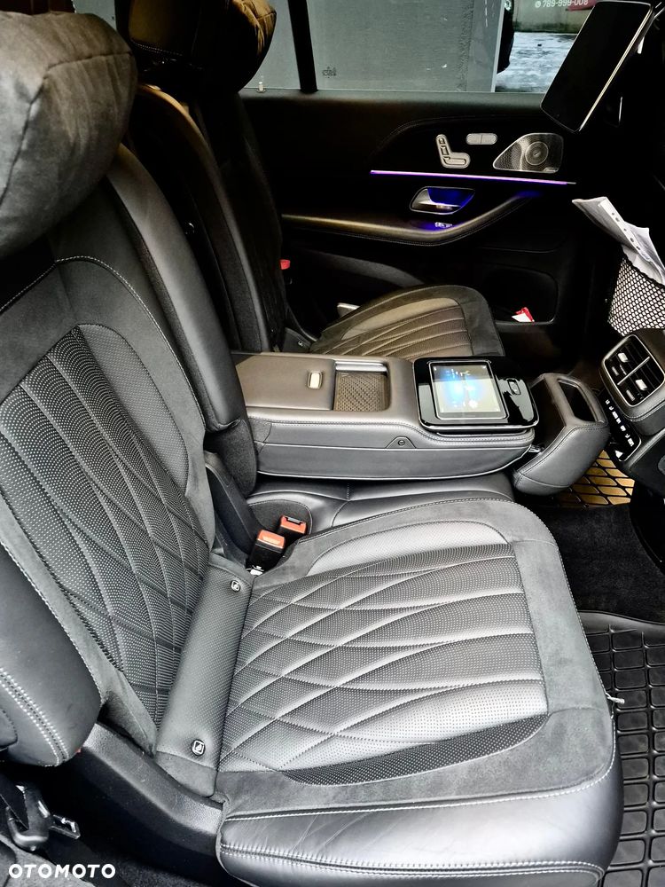 Mercedes-Benz GLS - 11