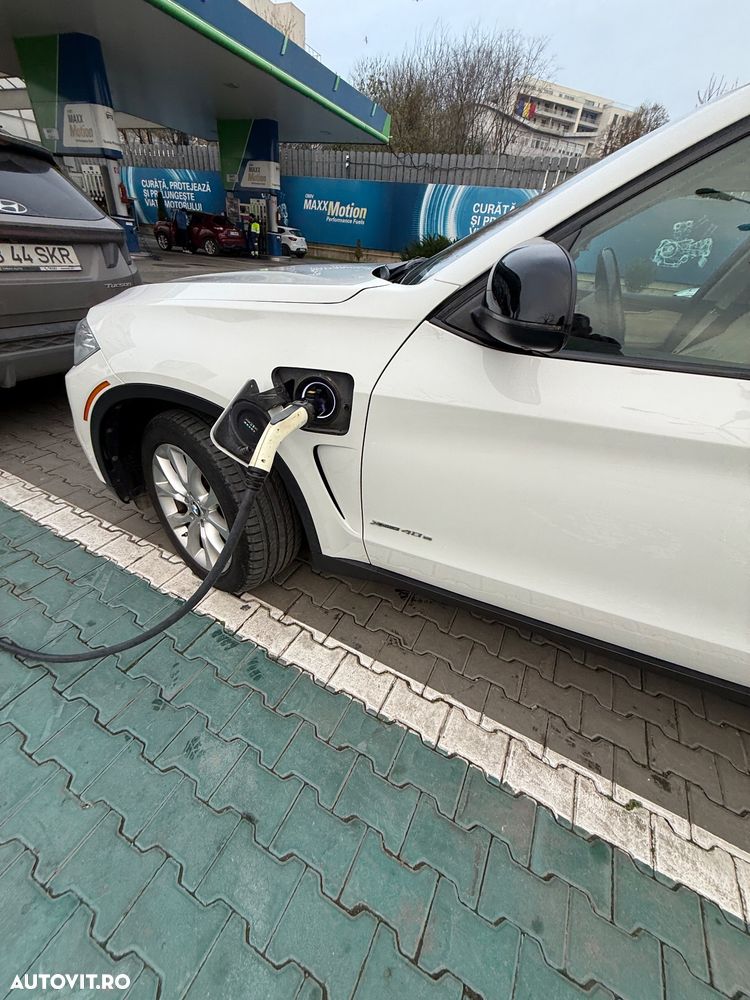 BMW X5 xDrive35i - 12