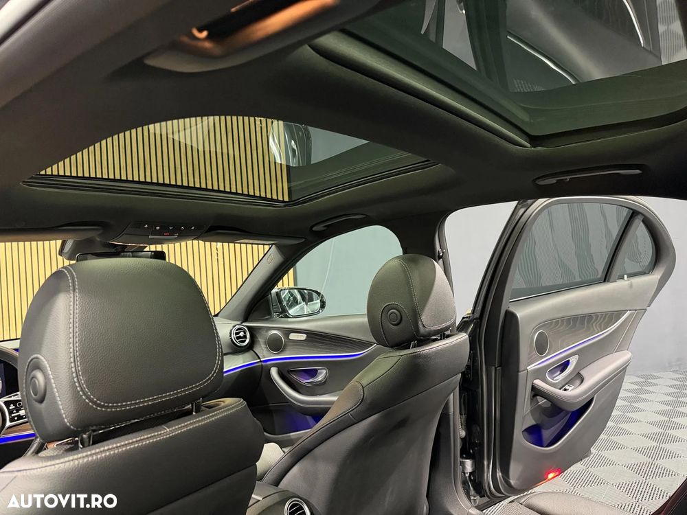 Mercedes-Benz E 220 d T-Modell 4MATIC Aut. - 26