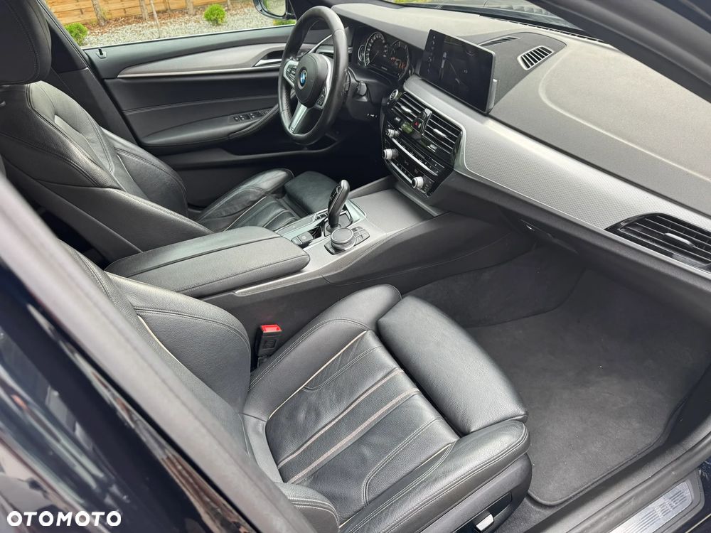 BMW Seria 5 520d M Sport Edition - 25