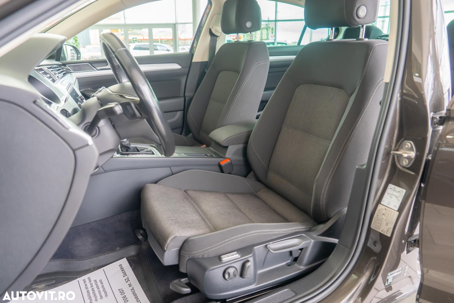 Volkswagen Passat - 21